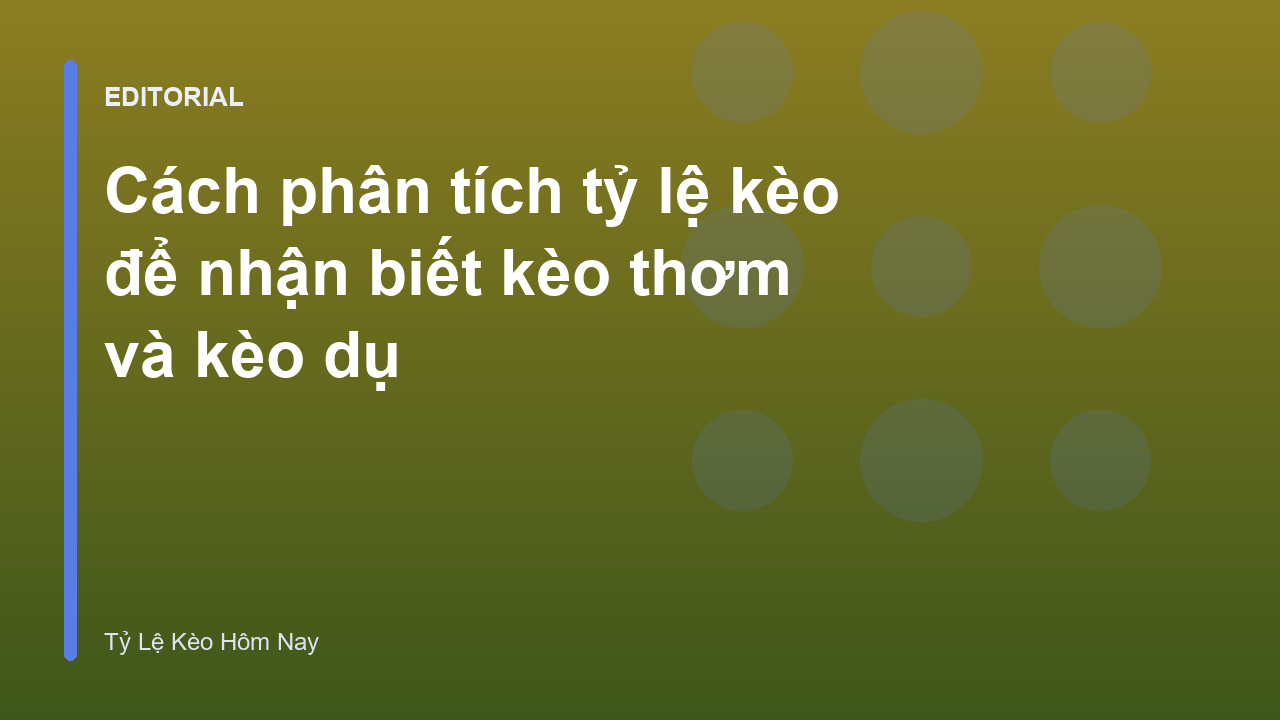 Người chơi đang nghiên cứu bảng tỷ lệ kèo bóng đá trên máy tính